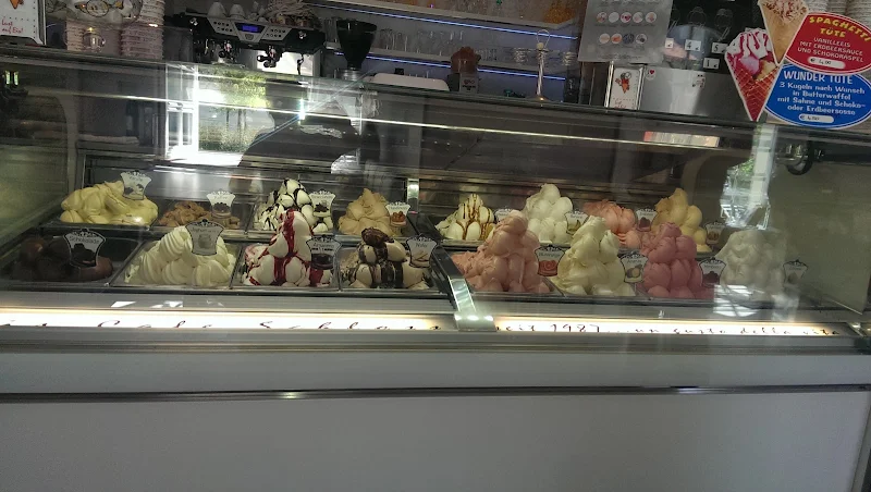 Eiscafe Schloss