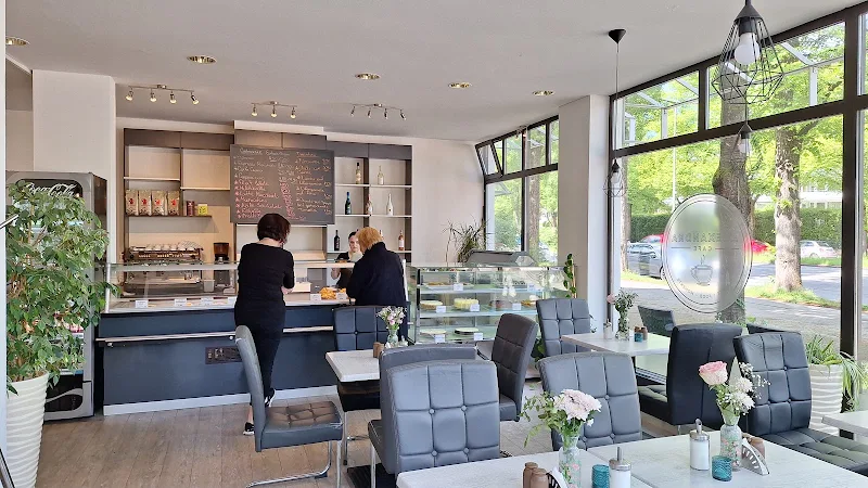 ALEXANDRA Café