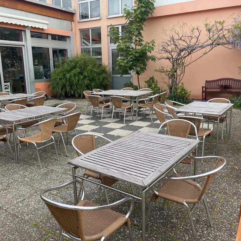 Bhajan Cafe Pizzeria - Vegetarian and Vegan -