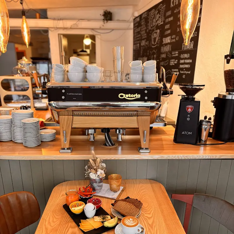 IFNI Café/Rösterei