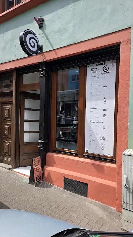 Gaust · Softeis · Espresso · Drinks