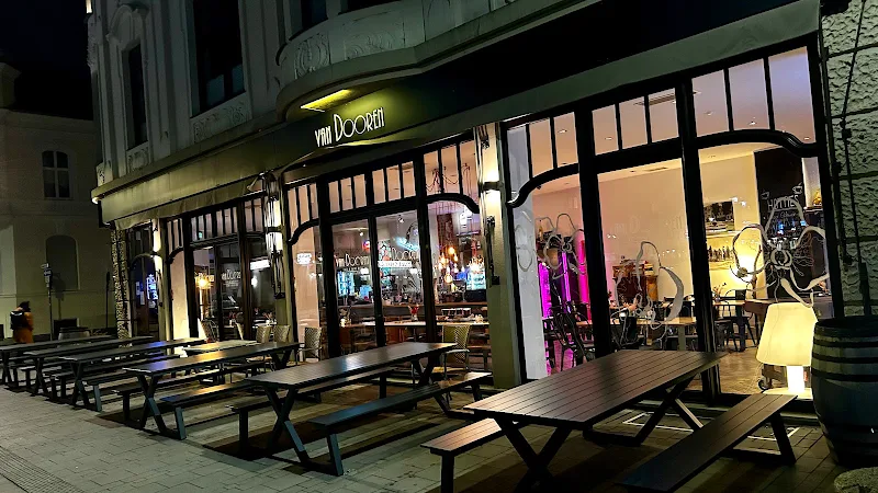 Café Van Dooren