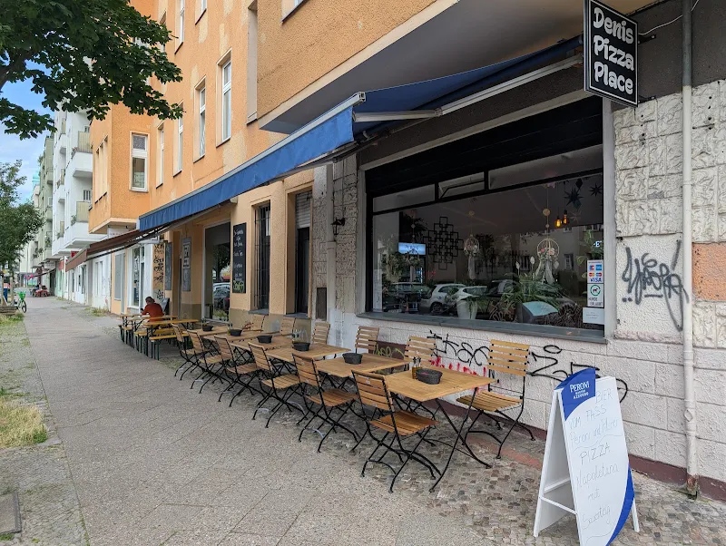 Denis Pizza Place
