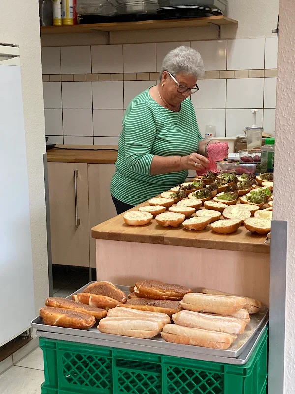 Kaffeepott, der Brötchenlieferservice