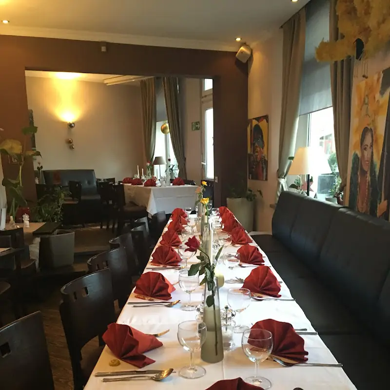 HELO Restaurant