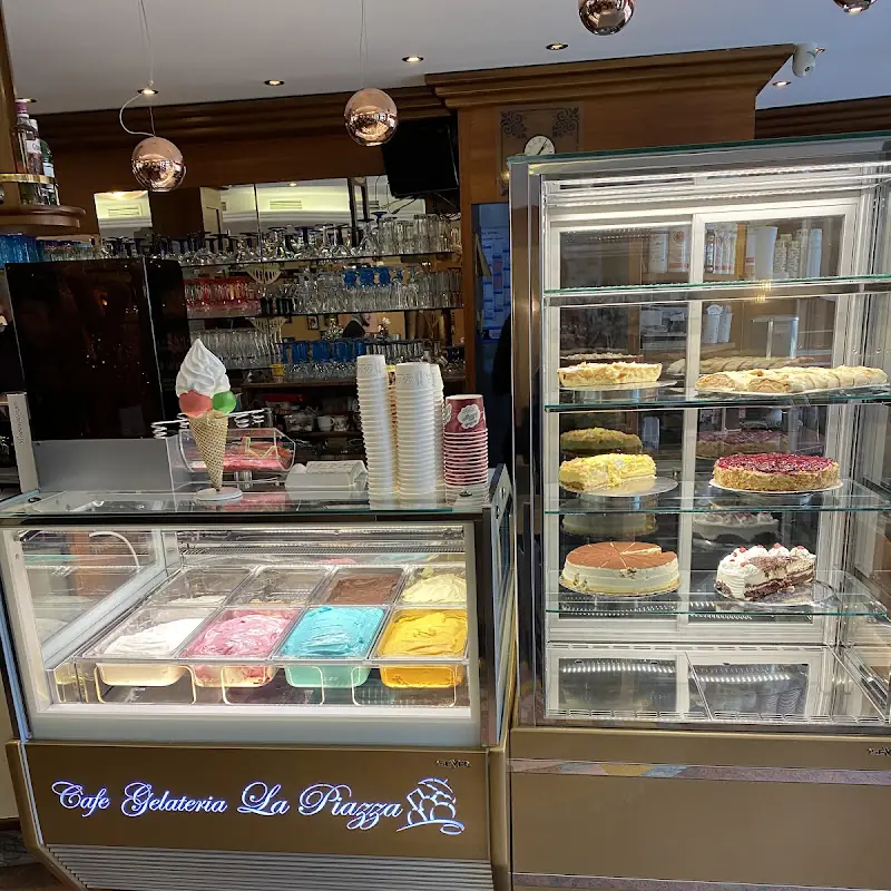 Pizzeria & Eiscafe La Piazza