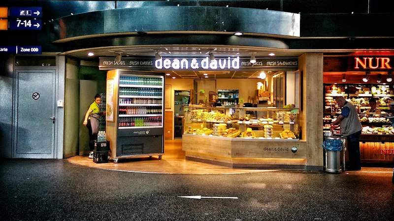 dean&david | Bowls, Salate, Curries & Snacks im Hauptbahnhof Hamburg