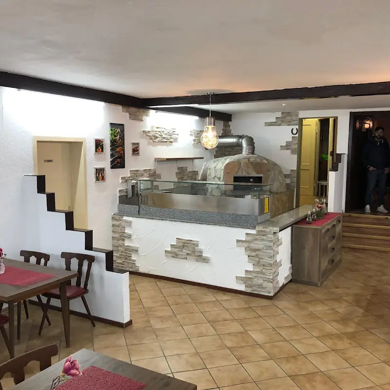 Pizzeria Bar zum Holzofen