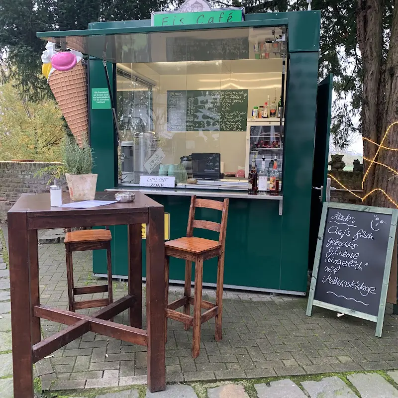 Eisverliebt by Eiscafe am Rheinturm