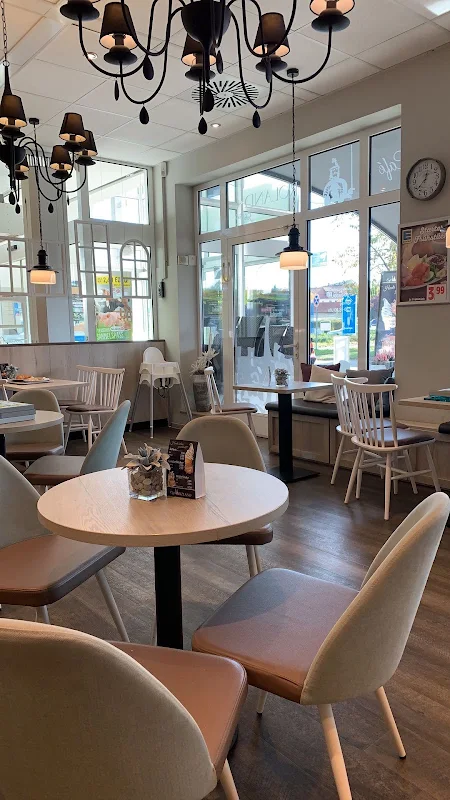 Cafe Roland