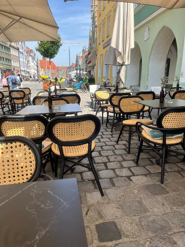 MILA. | Café Landshut