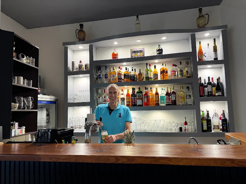 City Lounge Café & Bar