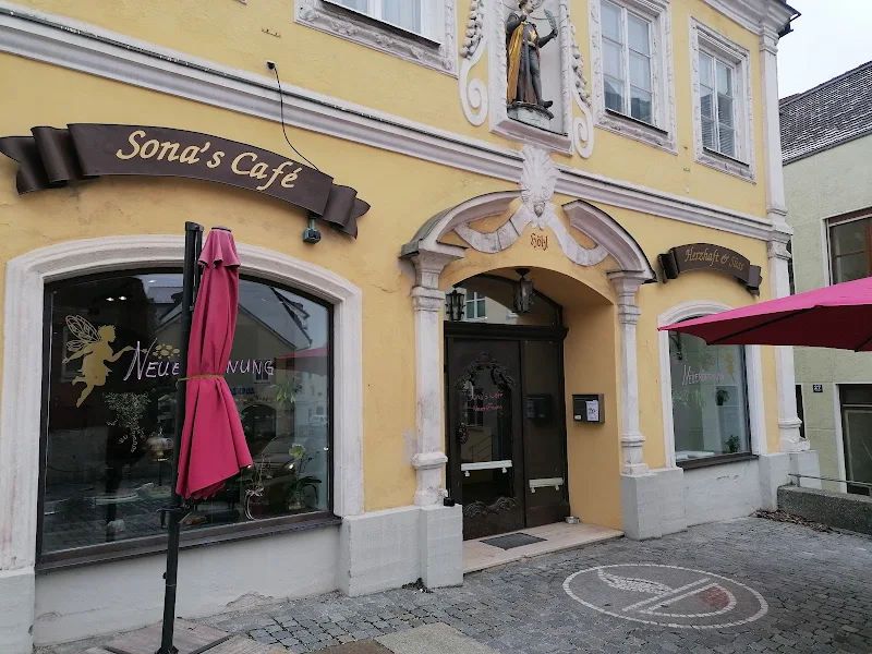 Sona's Café