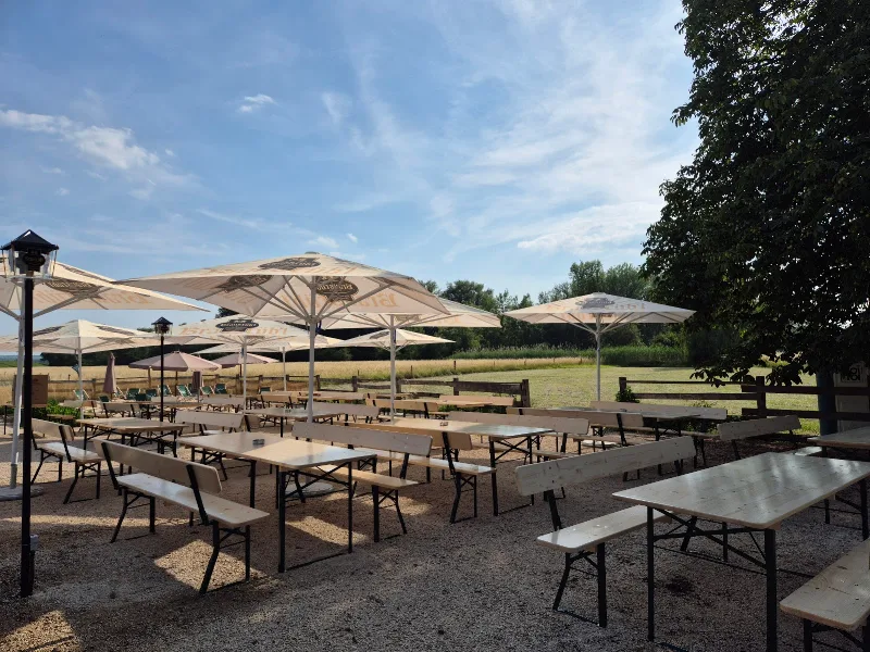 Landmetzgerei Hedderichs Biergarten