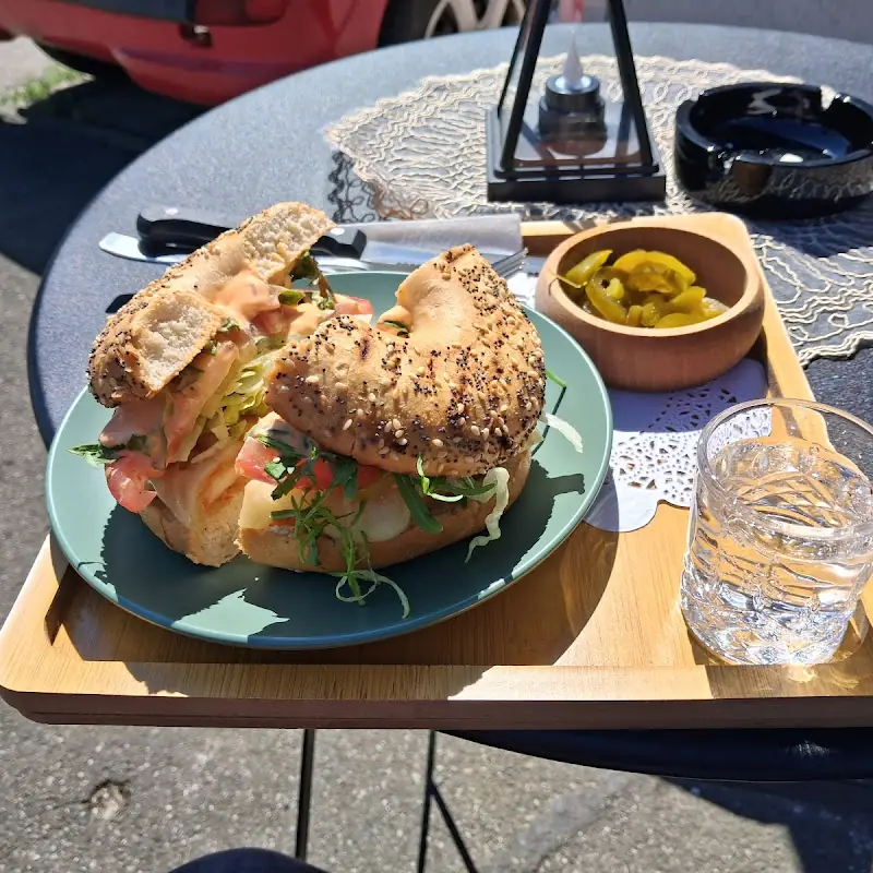 EVIN - Bagel House