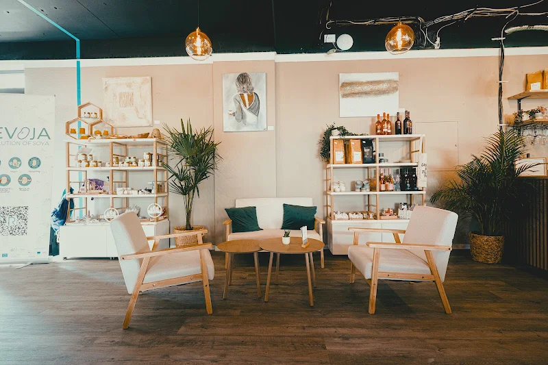 LOKAL. Bruchköbel