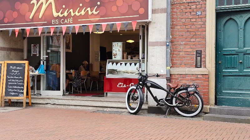 Eiscafe Minini Kölner Straße