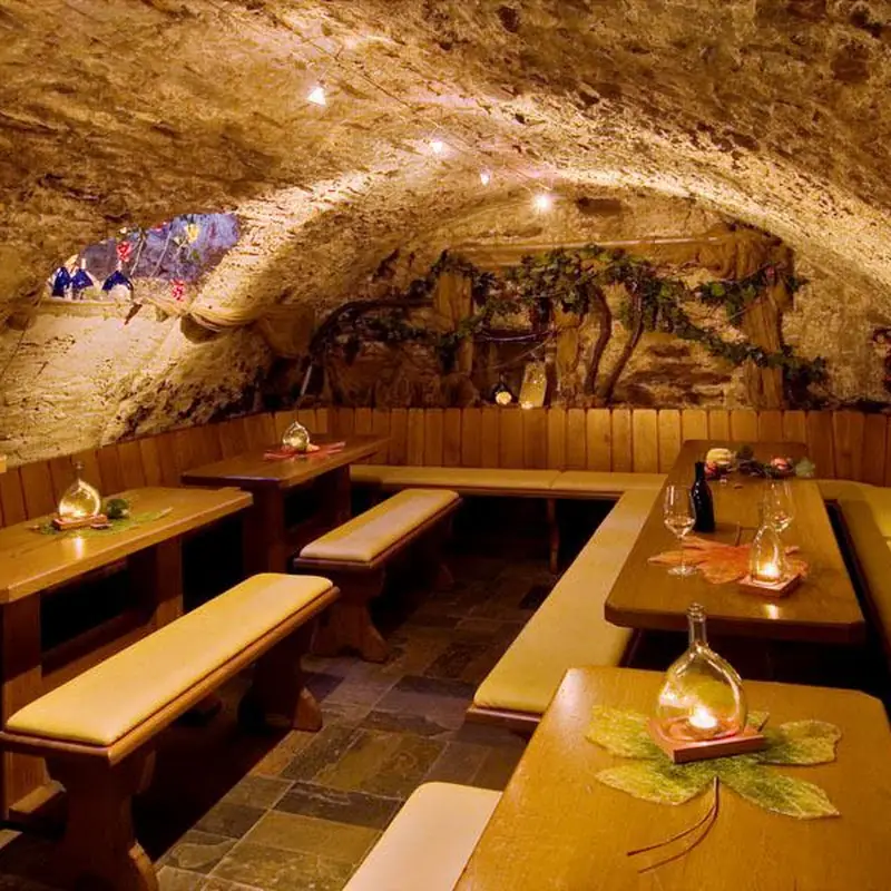 Weingut Klaus Simon 1a Weinstube WeinMotel