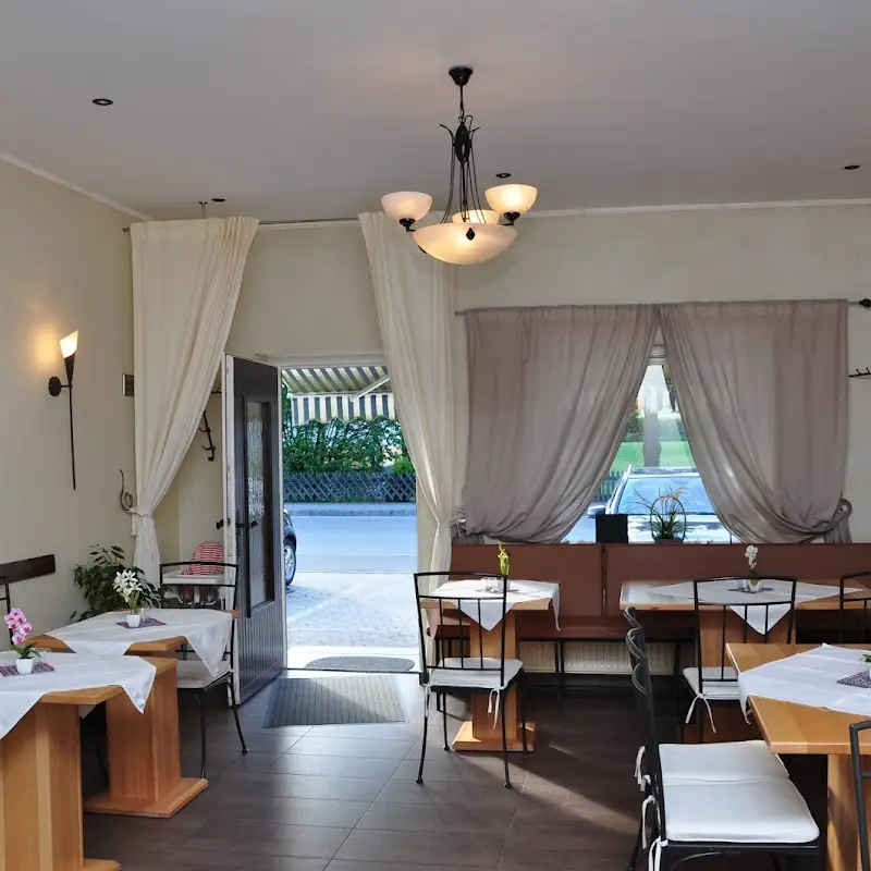 Pizzeria& Bistro Rosalia mit Lieferdienst