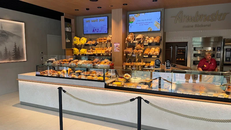 Bäckerei Armbruster im Hause der Sparkasse