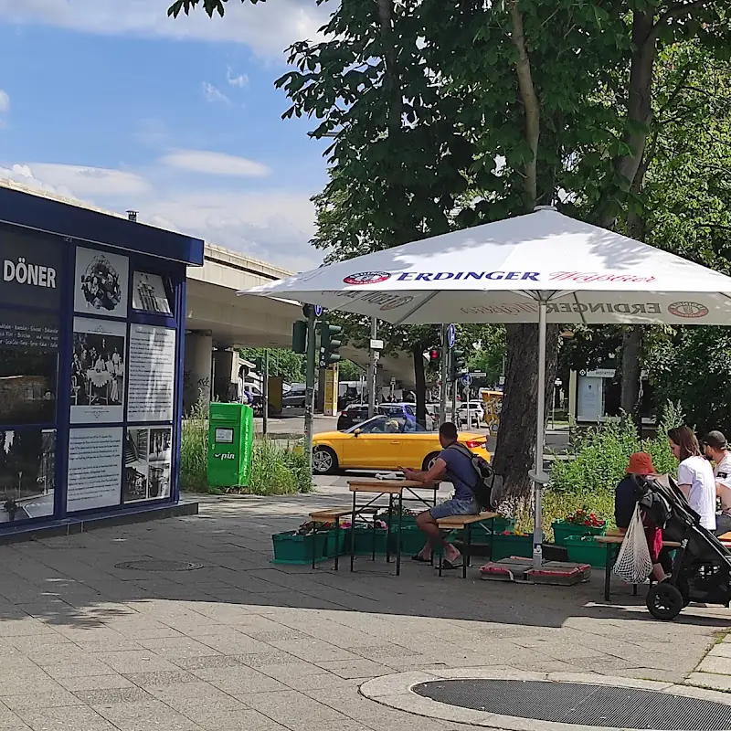 Döner Breitenbachplatz
