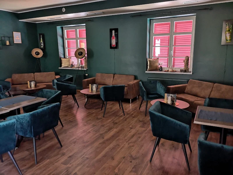 Herr (O) Bar
