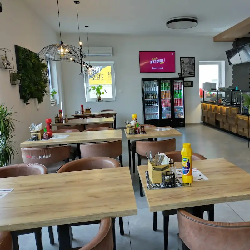 UFO Kebap & Pizza House