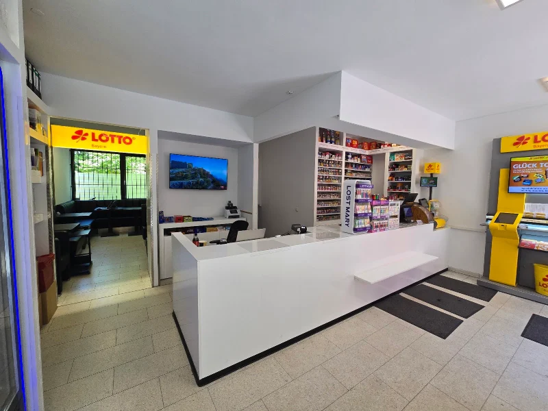 CoWorking Café mit Shop & Kiosk