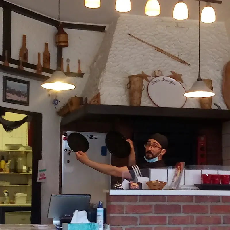 Pizzeria La Piccola
