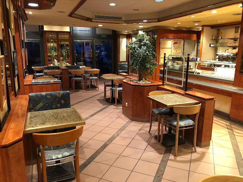 Café - Bäckerei Maier