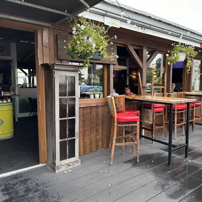 El Cuervo Cantina Y Bar