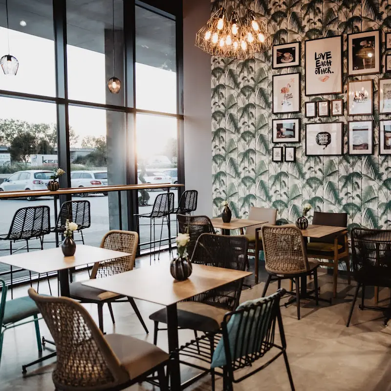 Cosy Café