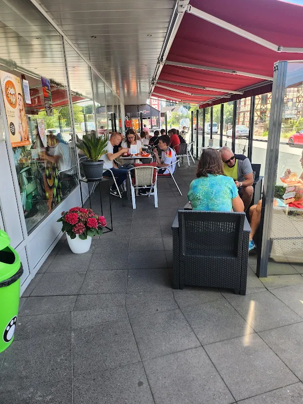 Eiscafé Italia Da Roberto -Regional Hochwertigen Zutaten-