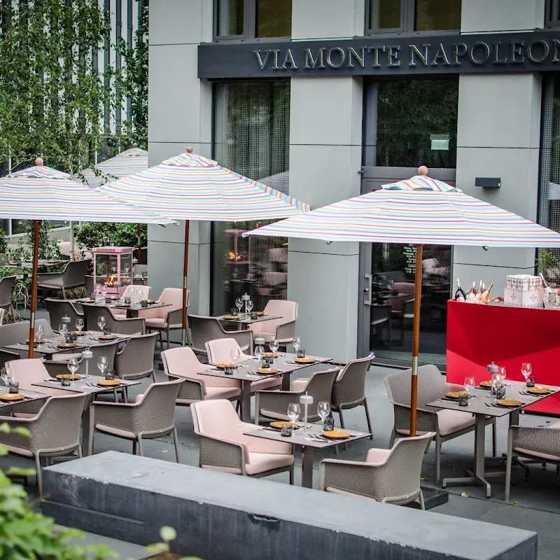 Via Monte Napoleone Restaurant