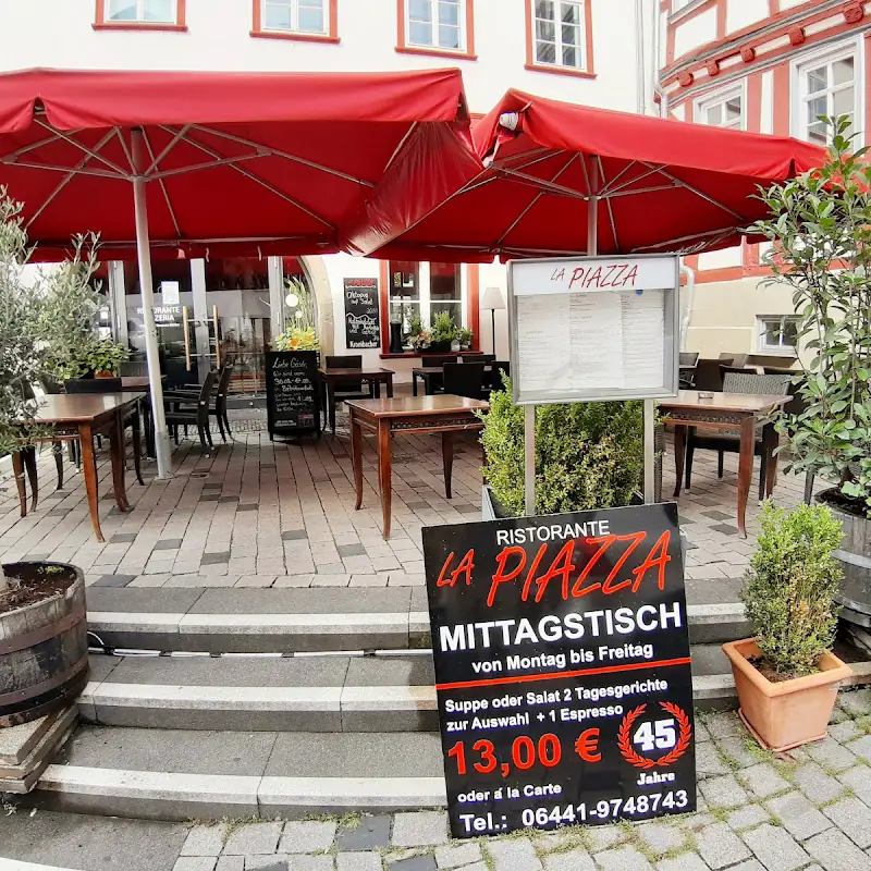 LA PIAZZA