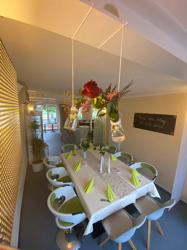Eiscafé am Schwanenteich