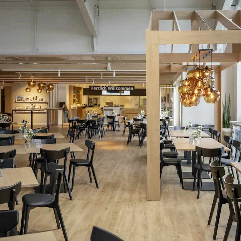 Restaurant HEINRICHS by Möbel Kempf Bad König