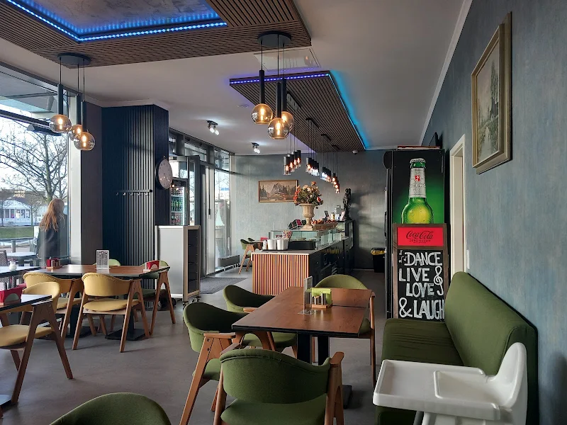 Café Le Petit