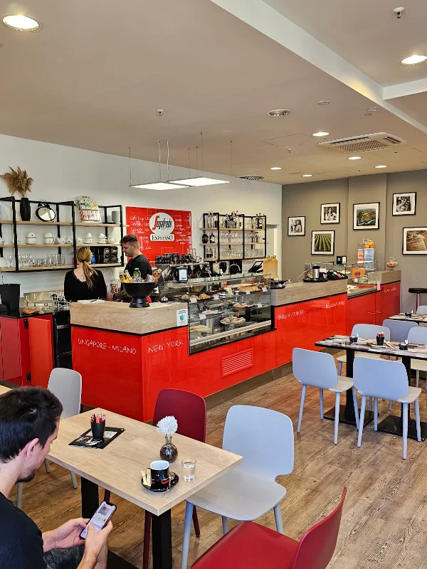 Segafredo IM MARSTALL CENTER
