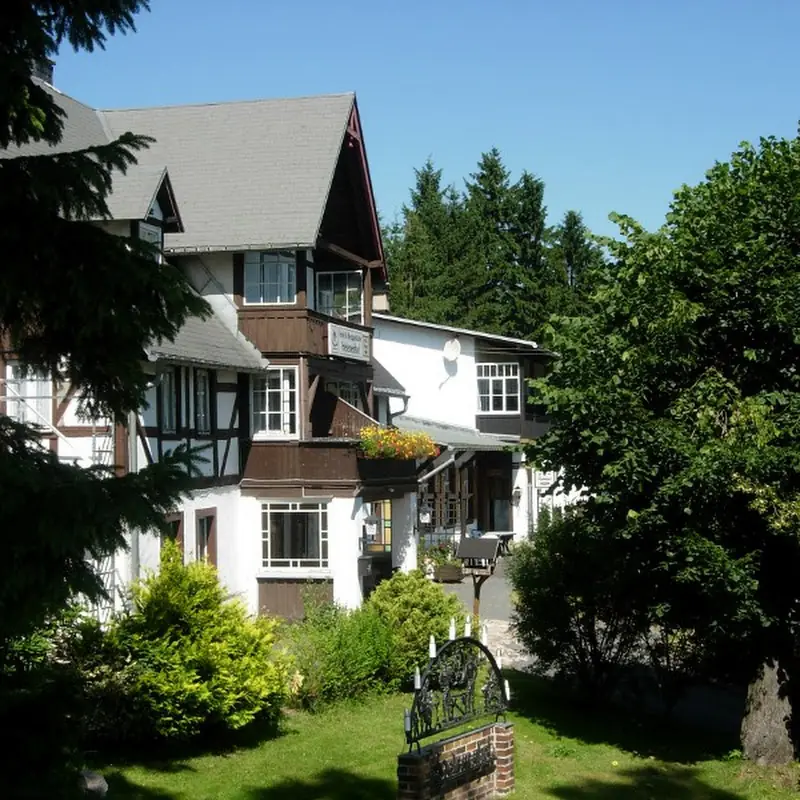 Helenenhof Berggaststätte und Pension - Familie Wenzel