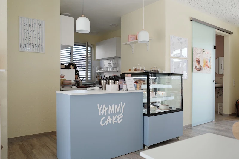 Yammy Cake Cafe