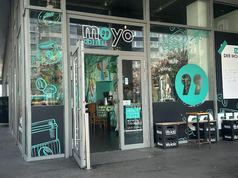 moyo COFFEE - Hauptbahnhof - Central Station
