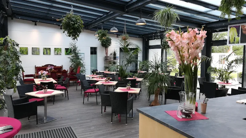 Cafe Flora