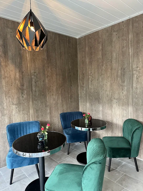 Hüli’s Café