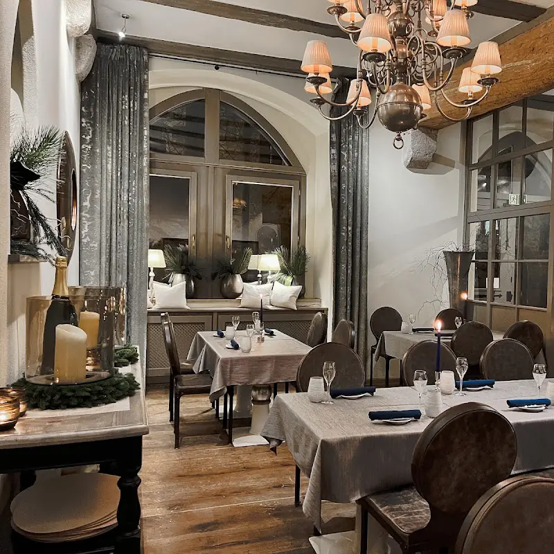 HerR Restaurant
