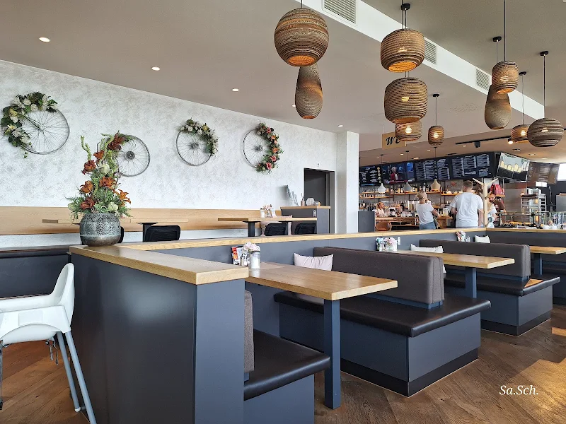 Motel Isar Cafe - Lounge - Breakfast