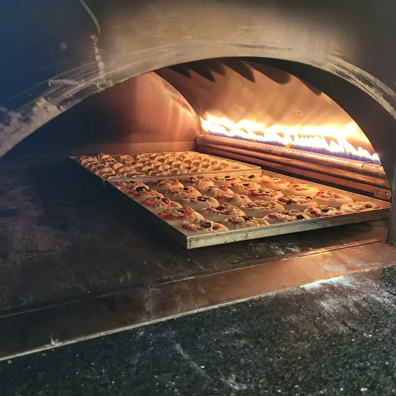 Tag & Nacht Pizza