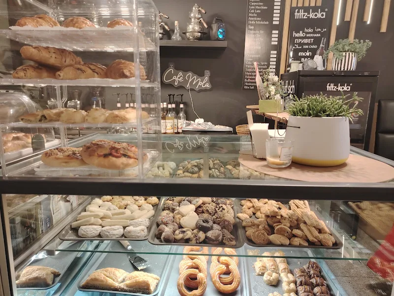 Café Mola