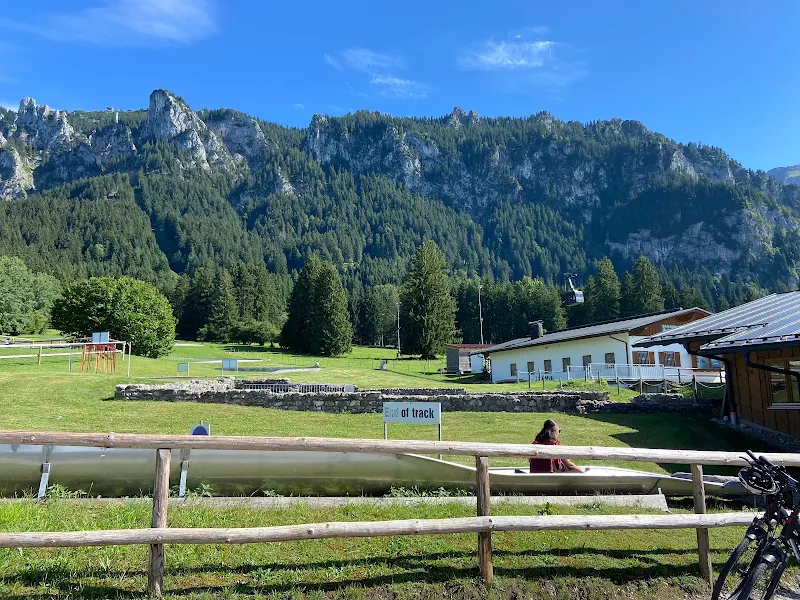 Gaststätte zur Sommerrodelbahn
