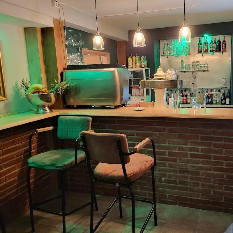 Green Lounge